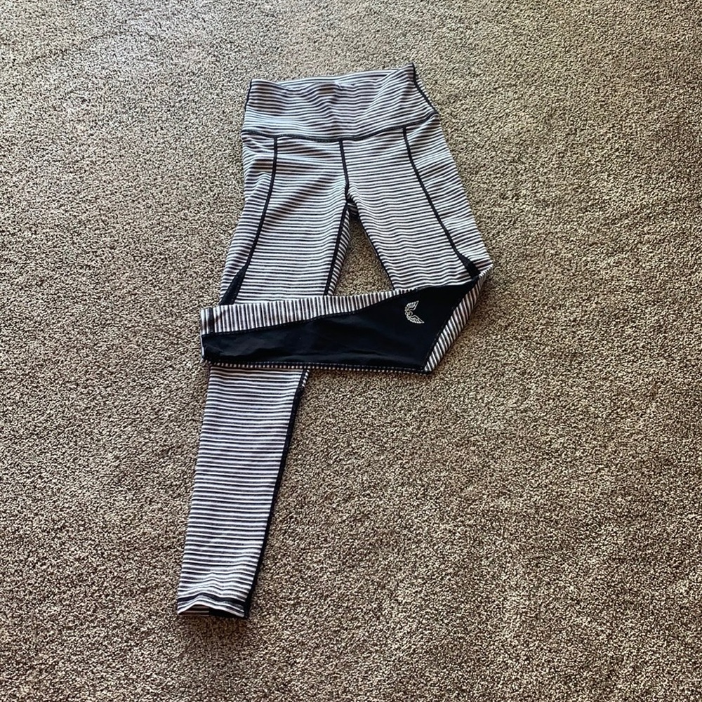 VITESSE ATHLETICS  leggings
